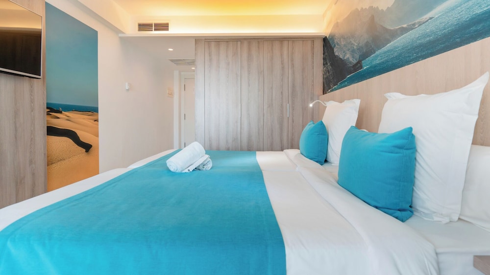 Bluesea Marieta — Hotel rooms in Playa del Ingles, Canary Islands