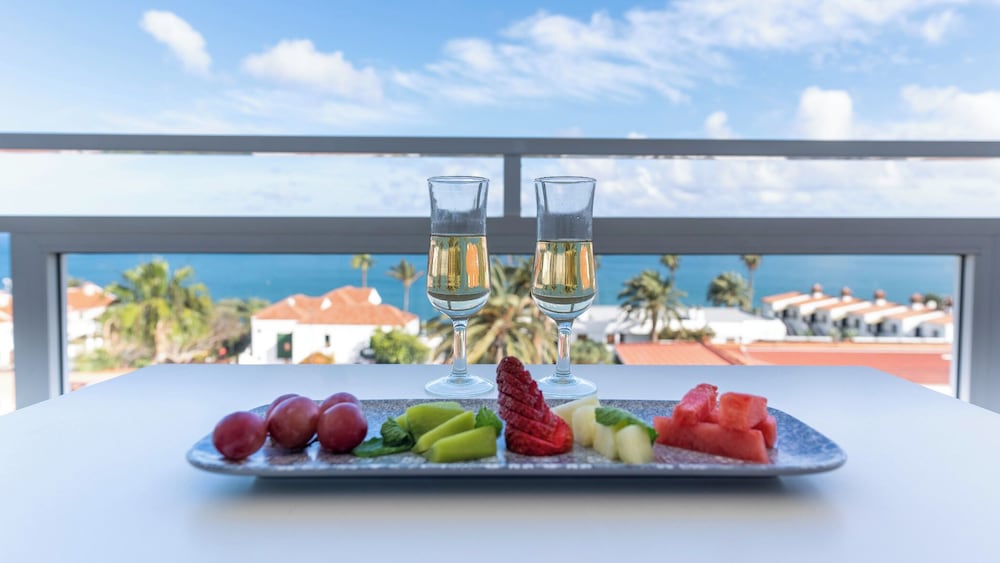 Bluesea Marieta — Hotel rooms in Playa del Ingles, Canary Islands