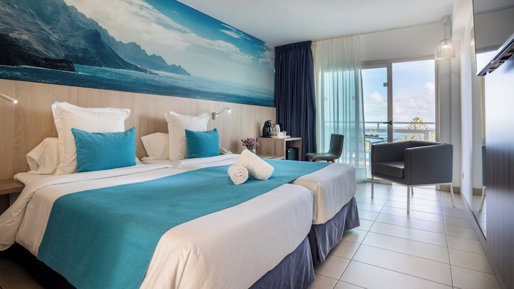 Bluesea Marieta — Hotel rooms in Playa del Ingles, Canary Islands