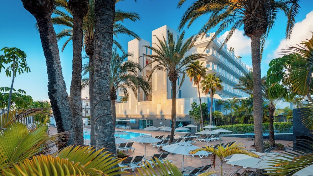 Bluesea Marieta — Swimming pool in Playa del Ingles, Canary Islands