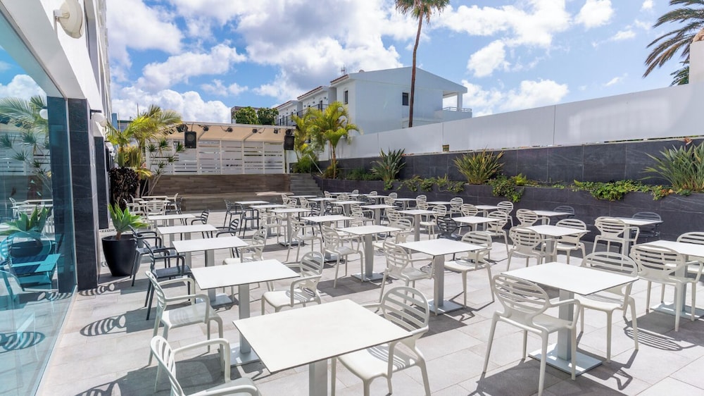 Bluesea Marieta — Restaurant & bars in Playa del Ingles, Canary Islands