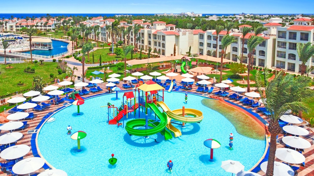 Pickalbatros Dana Beach Resort - Hurghada — Attractions for children in Hurghada, Red Sea