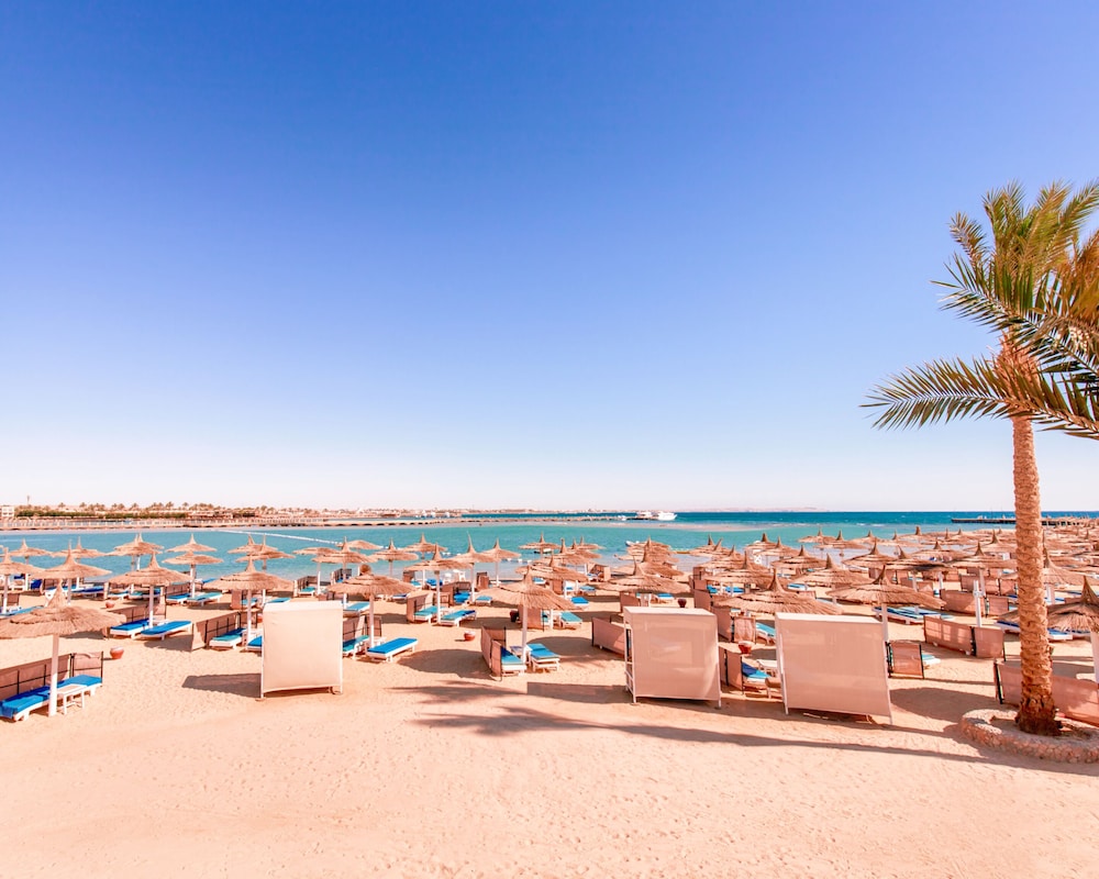 Pickalbatros Dana Beach Resort - Hurghada — Beach in Hurghada, Red Sea