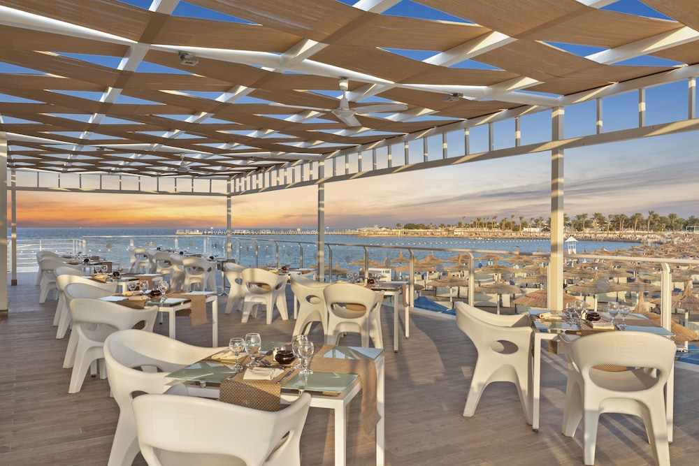 Pickalbatros Dana Beach Resort - Hurghada — Restaurant & bars in Hurghada, Red Sea