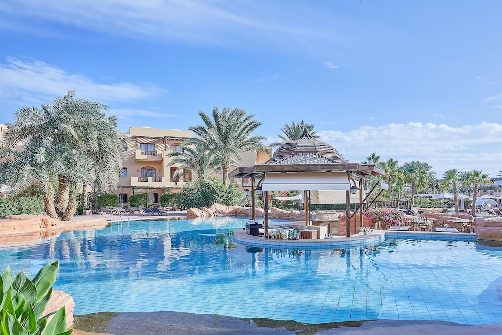 Steigenberger Coraya Beach - Adults Friendly 16 Years Plus — Swimming pool in El Quseir, Red Sea