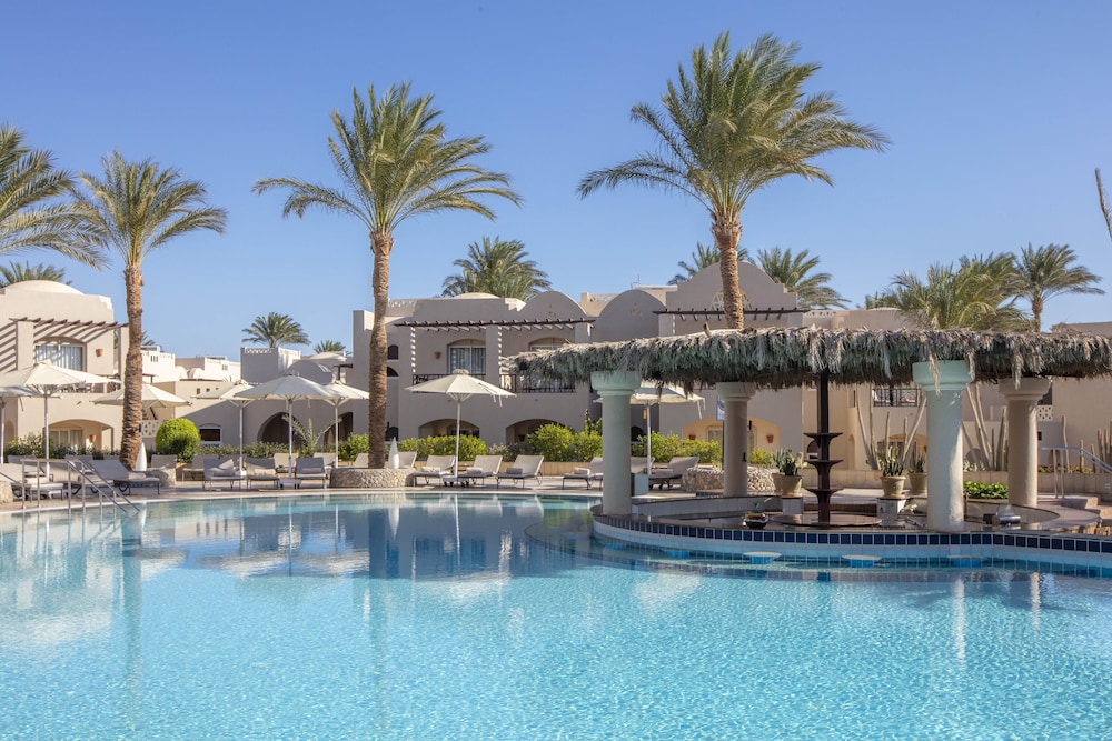 Iberotel Makadi Beach by JAZ - All inclusive — Swimming pool in Makadi Bay, Red Sea