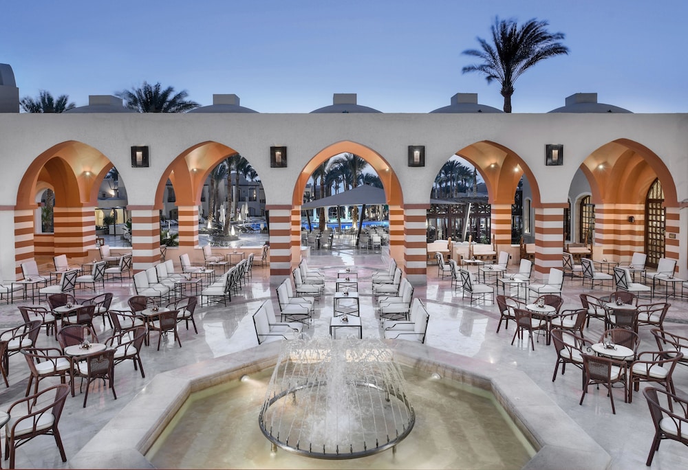 Iberotel Makadi Beach by JAZ - All inclusive — Restaurant & bars in Makadi Bay, Red Sea