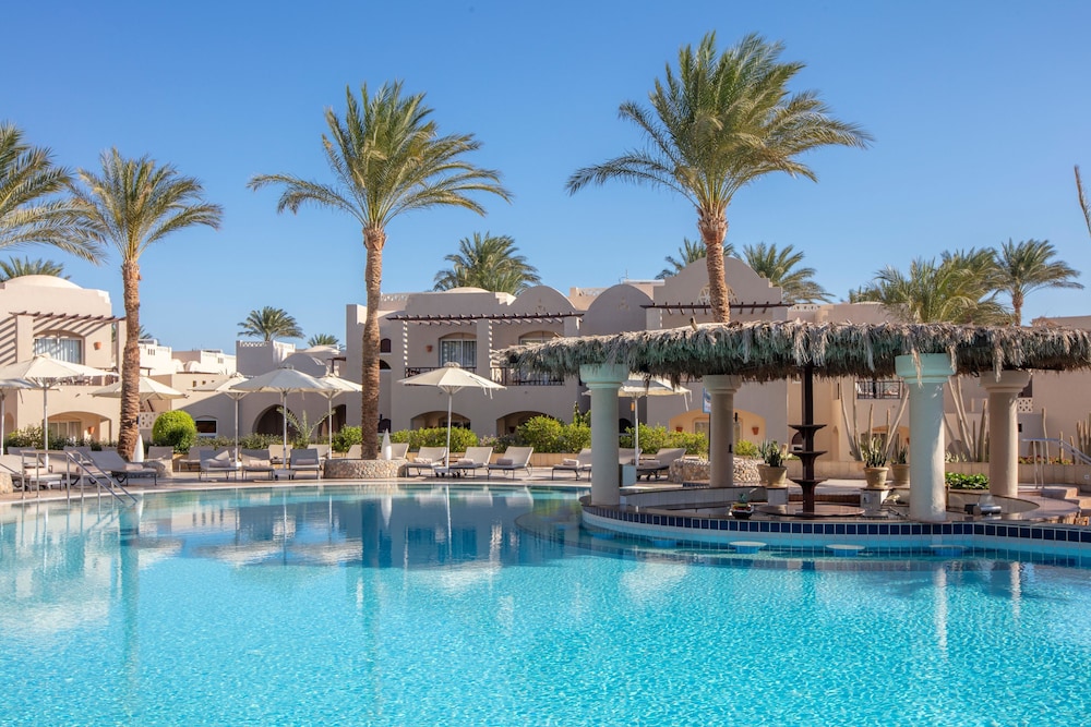 Iberotel Makadi Beach by JAZ - All inclusive — Swimming pool in Makadi Bay, Red Sea