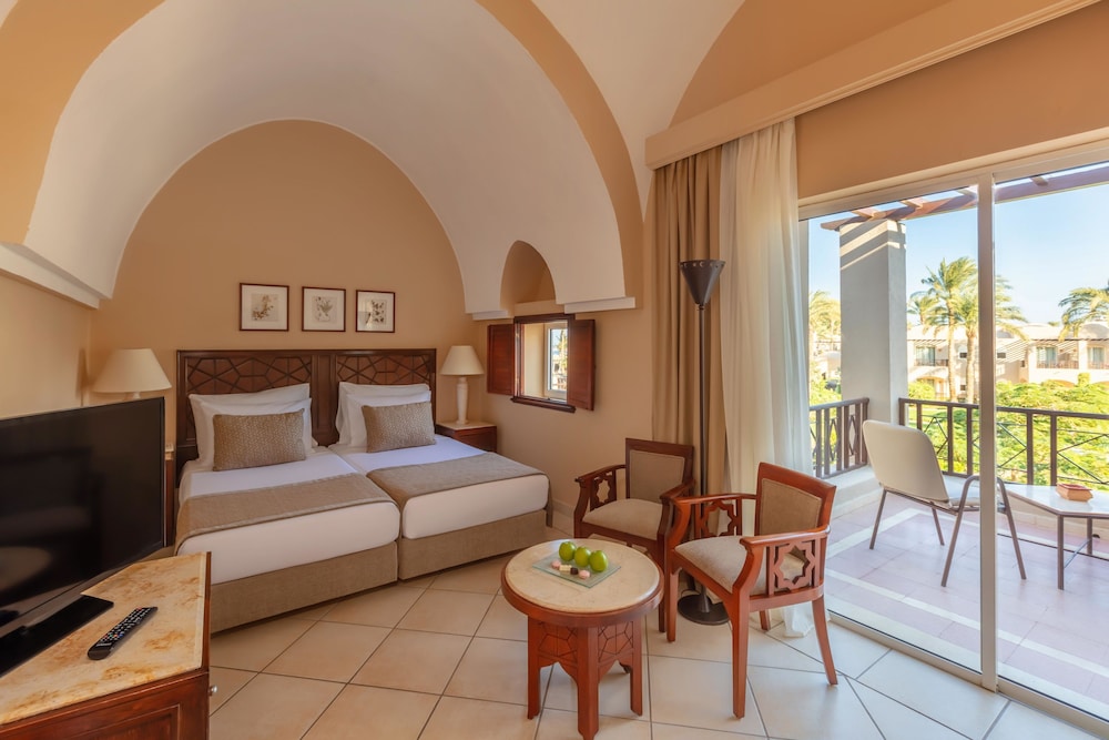 Iberotel Makadi Beach by JAZ - All inclusive — Hotel rooms in Makadi Bay, Red Sea