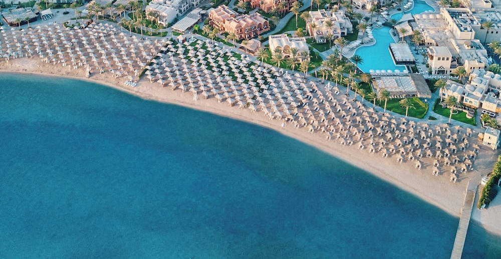 Iberotel Makadi Beach by JAZ - All inclusive — Beach in Makadi Bay, Red Sea
