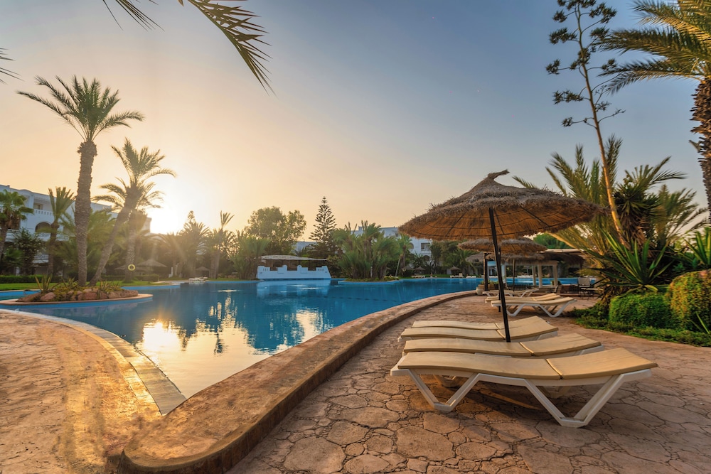Djerba Resort — Swimming pool in Midoun, Medenine