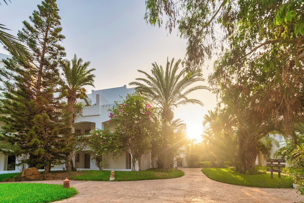 Djerba Resort — Hotel building in Midoun, Medenine