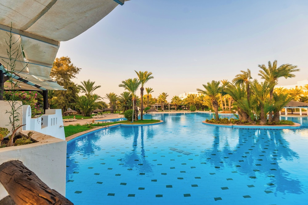 Djerba Resort — Swimming pool in Midoun, Medenine