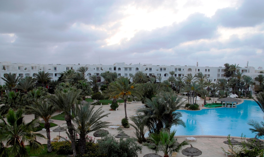 Djerba Resort — Hotel building in Midoun, Medenine
