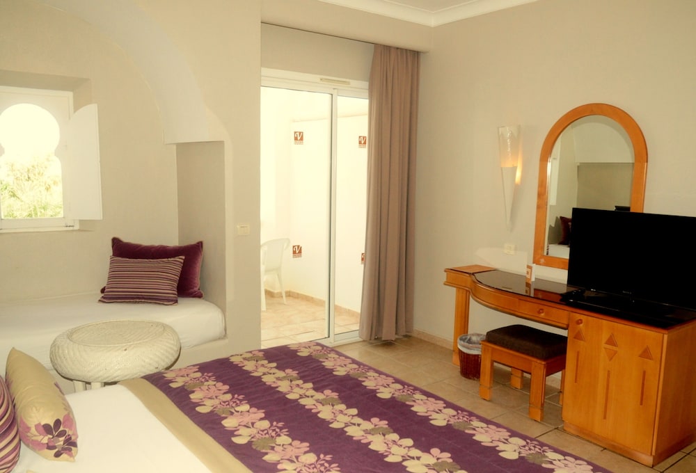 Djerba Resort — Hotel rooms in Midoun, Medenine