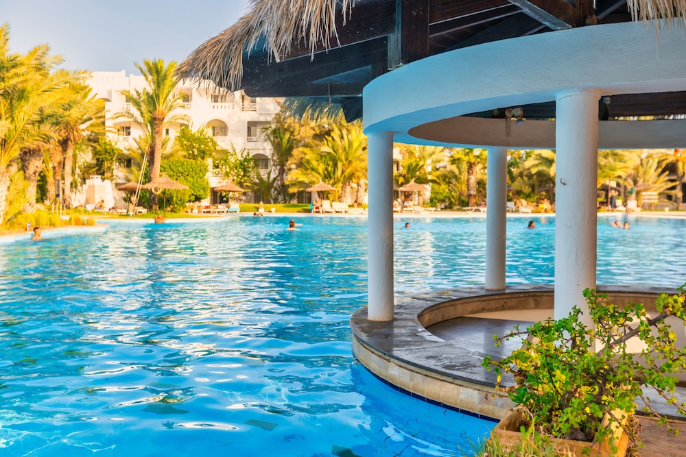 Djerba Resort — Swimming pool in Midoun, Medenine