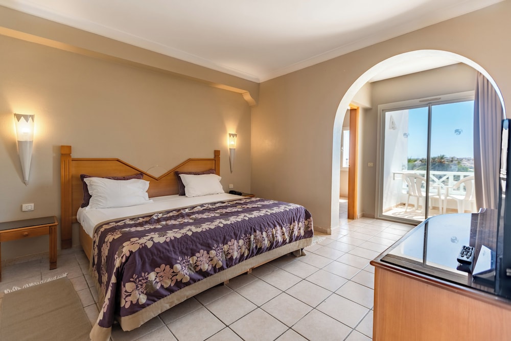 Djerba Resort — Hotel rooms in Midoun, Medenine