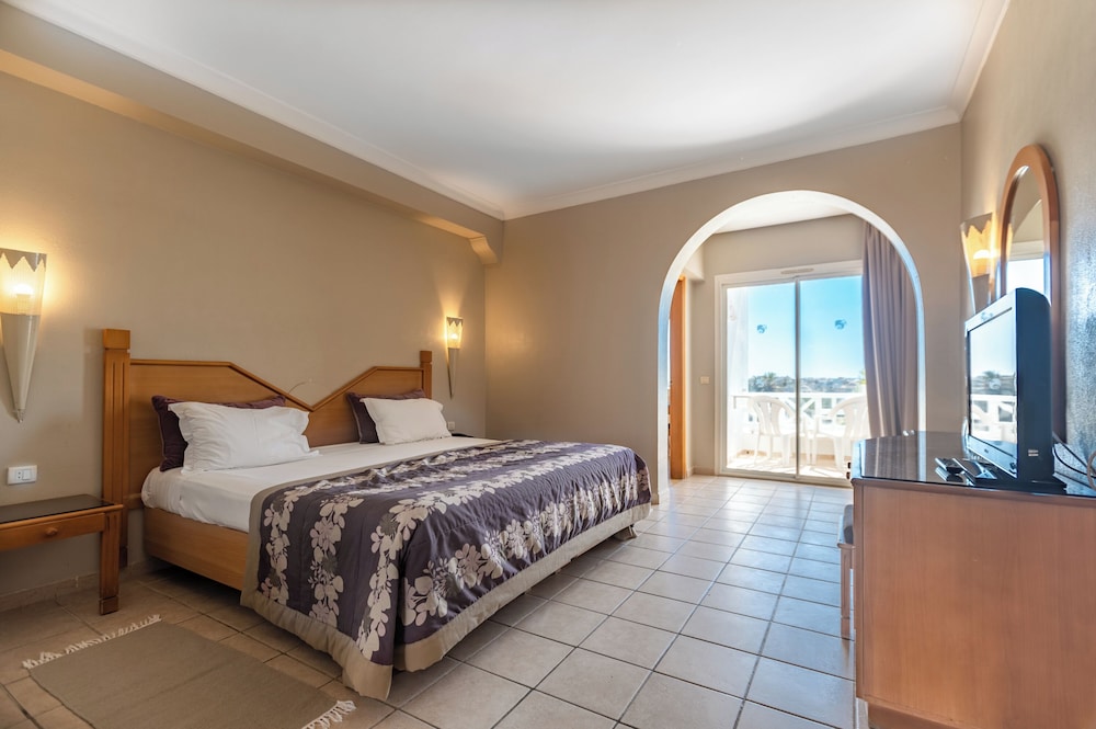 Djerba Resort — Hotel rooms in Midoun, Medenine