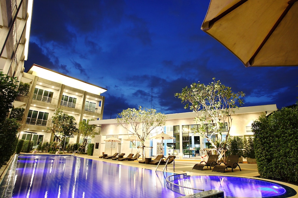 The Malika — Swimming pool in Phuket, Phuket Province