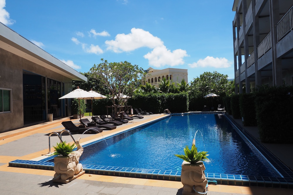 The Malika — Swimming pool in Phuket, Phuket Province
