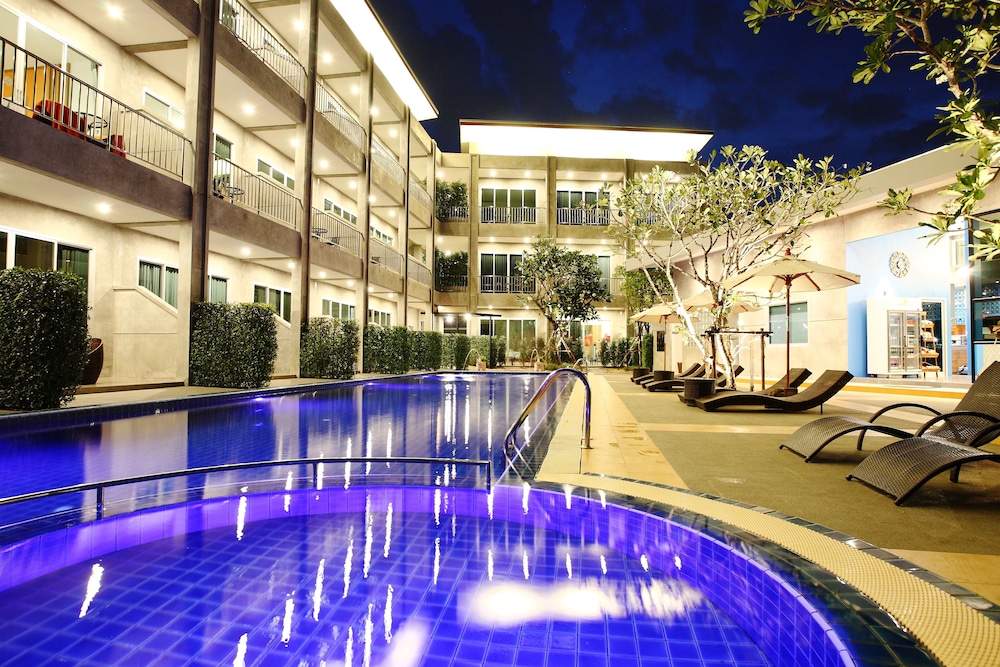 The Malika — Swimming pool in Phuket, Phuket Province