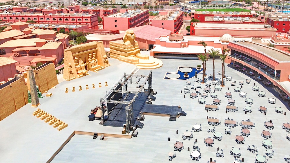 Pickalbatros Alf Leila Wa Leila Resort - Neverland Hurghada — Attractions in the area in Hurghada, Red Sea