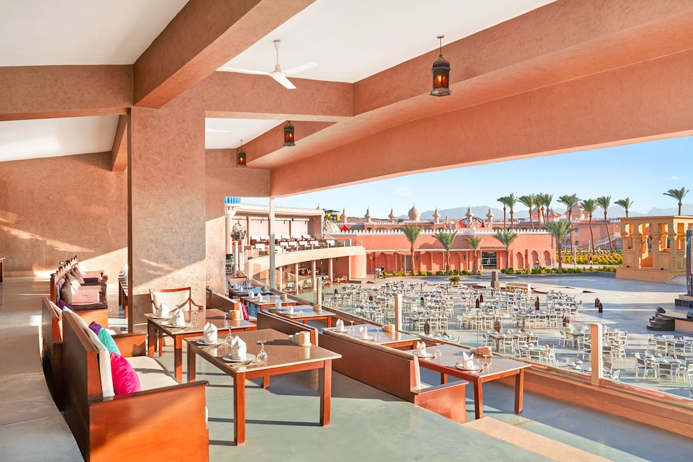 Pickalbatros Alf Leila Wa Leila Resort - Neverland Hurghada — Restaurant & bars in Hurghada, Red Sea