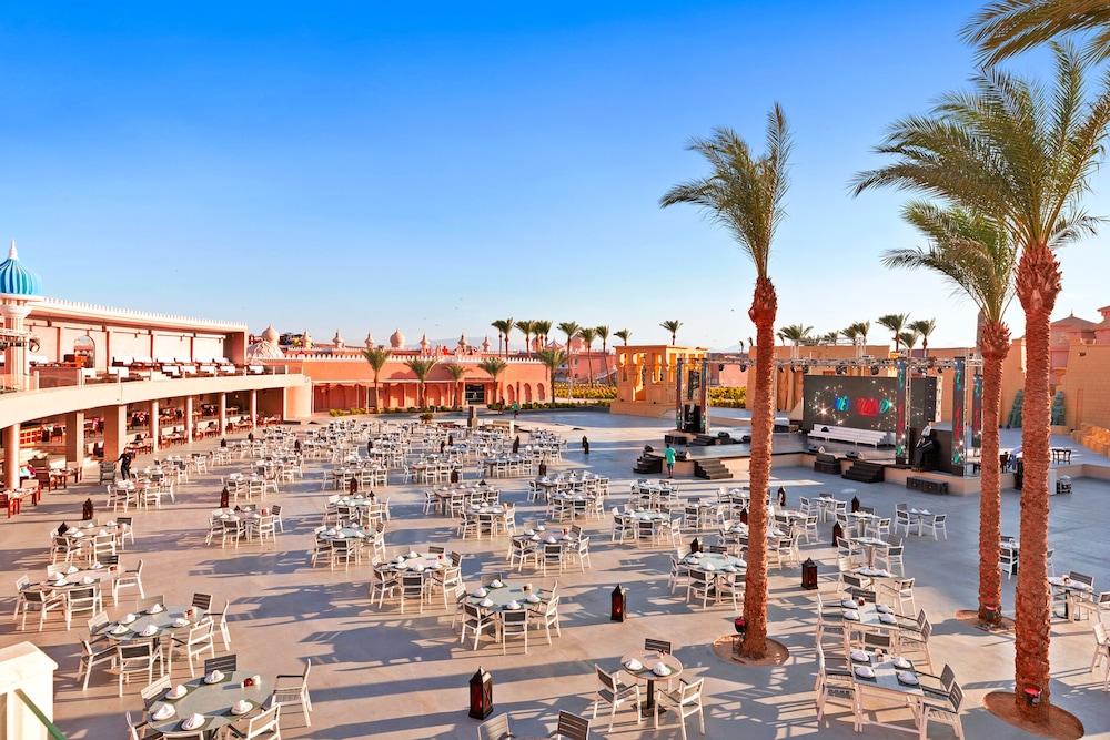 Pickalbatros Alf Leila Wa Leila Resort - Neverland Hurghada — Restaurant & bars in Hurghada, Red Sea