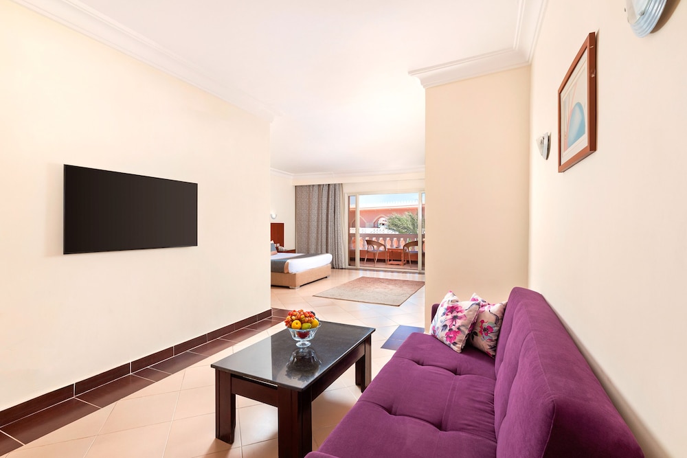 Pickalbatros Alf Leila Wa Leila Resort - Neverland Hurghada — Hotel rooms in Hurghada, Red Sea
