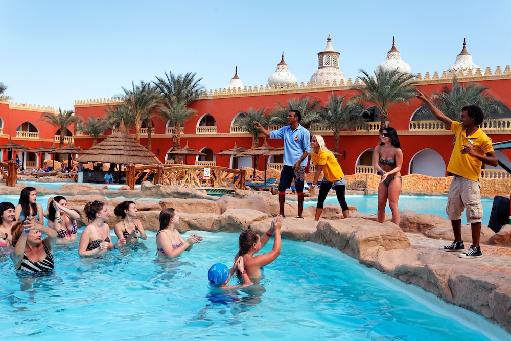 Pickalbatros Alf Leila Wa Leila Resort - Neverland Hurghada — Swimming pool in Hurghada, Red Sea