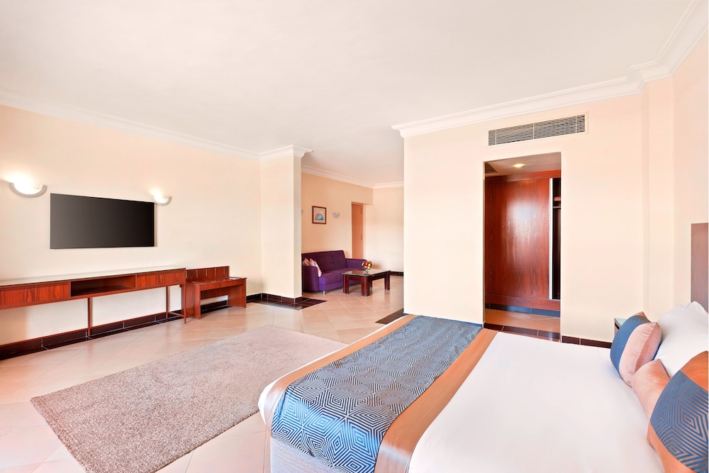 Pickalbatros Alf Leila Wa Leila Resort - Neverland Hurghada — Hotel rooms in Hurghada, Red Sea
