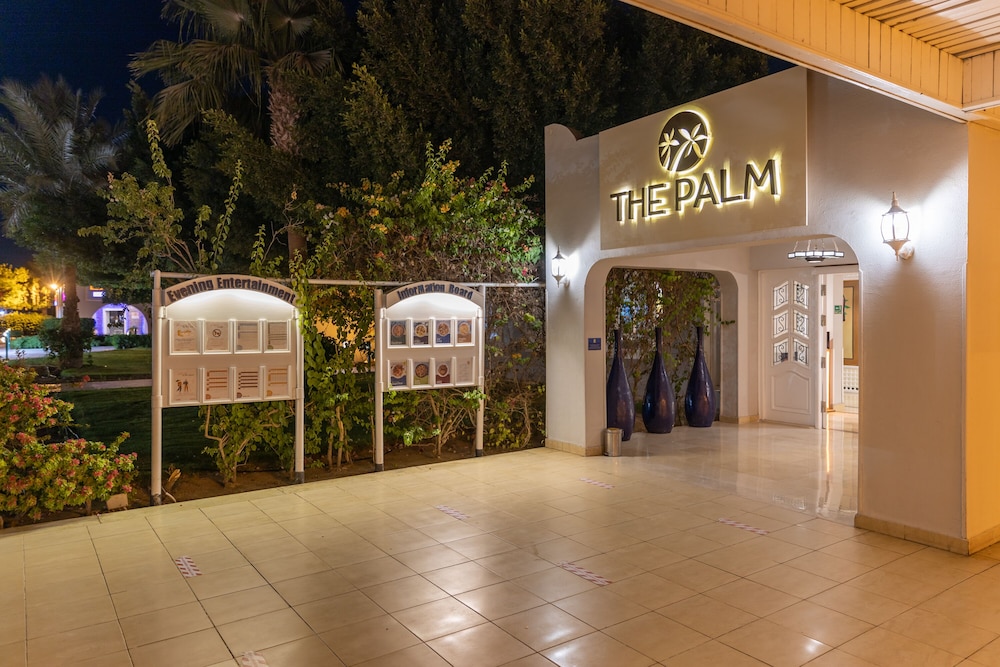 Desert Rose — Hotel building in Hurghada, Red Sea