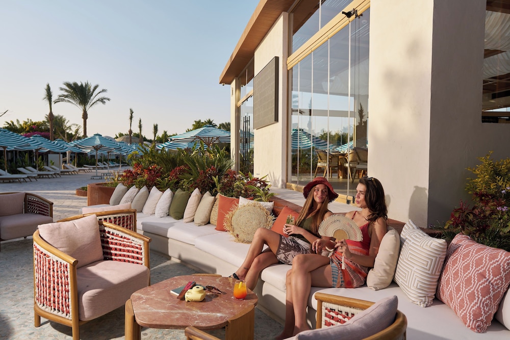 Desert Rose — Restaurant & bars in Hurghada, Red Sea