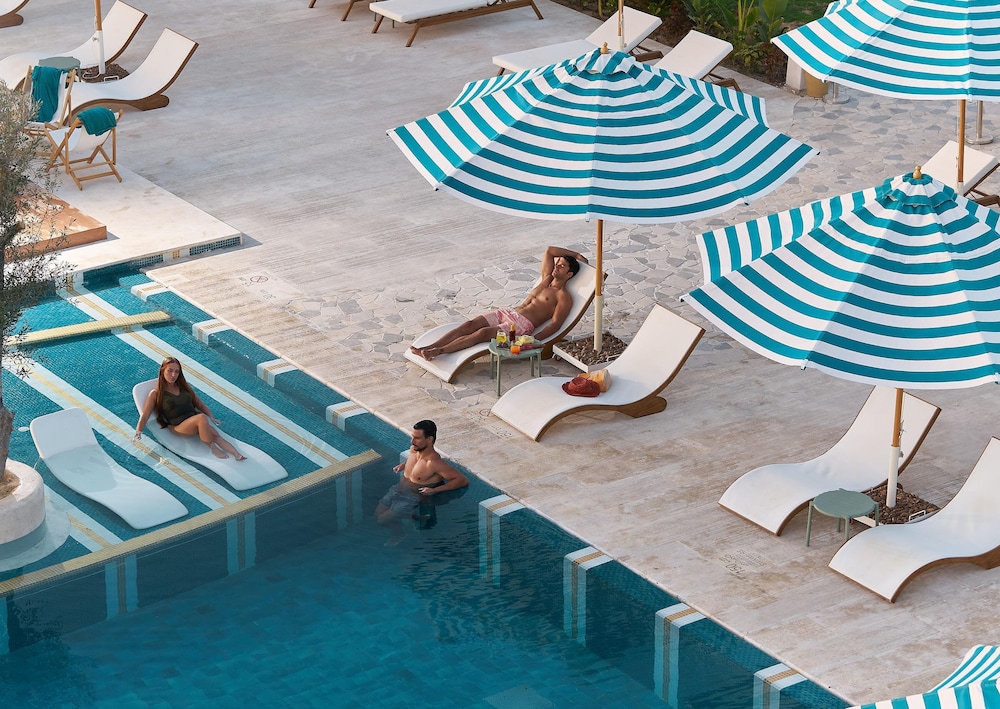 Desert Rose — Swimming pool in Hurghada, Red Sea