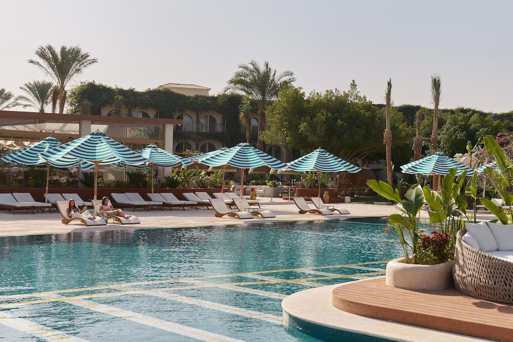 Desert Rose — Swimming pool in Hurghada, Red Sea