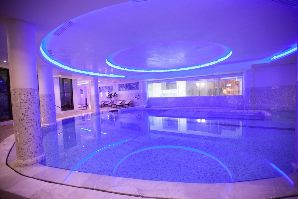 Sousse Palace Hotel & Spa — Swimming pool in Sousse, Sousse