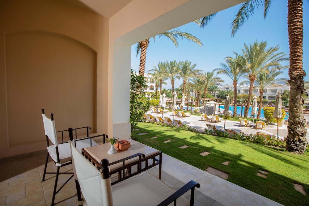 JAZ Makadi Star & Spa - Adults Only +16 — Swimming pool in Makadi Bay, Red Sea