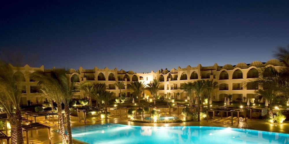 JAZ Makadi Star & Spa - Adults Only +16 — Swimming pool in Makadi Bay, Red Sea