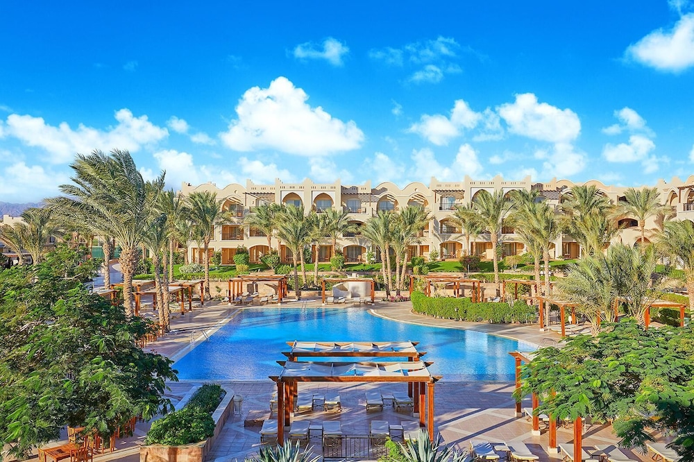 JAZ Makadi Star & Spa - Adults Only +16 — Swimming pool in Makadi Bay, Red Sea