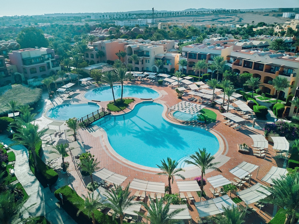 JAZ Makadi Saraya Resort - All inclusive — Swimming pool in Makadi Bay, Red Sea