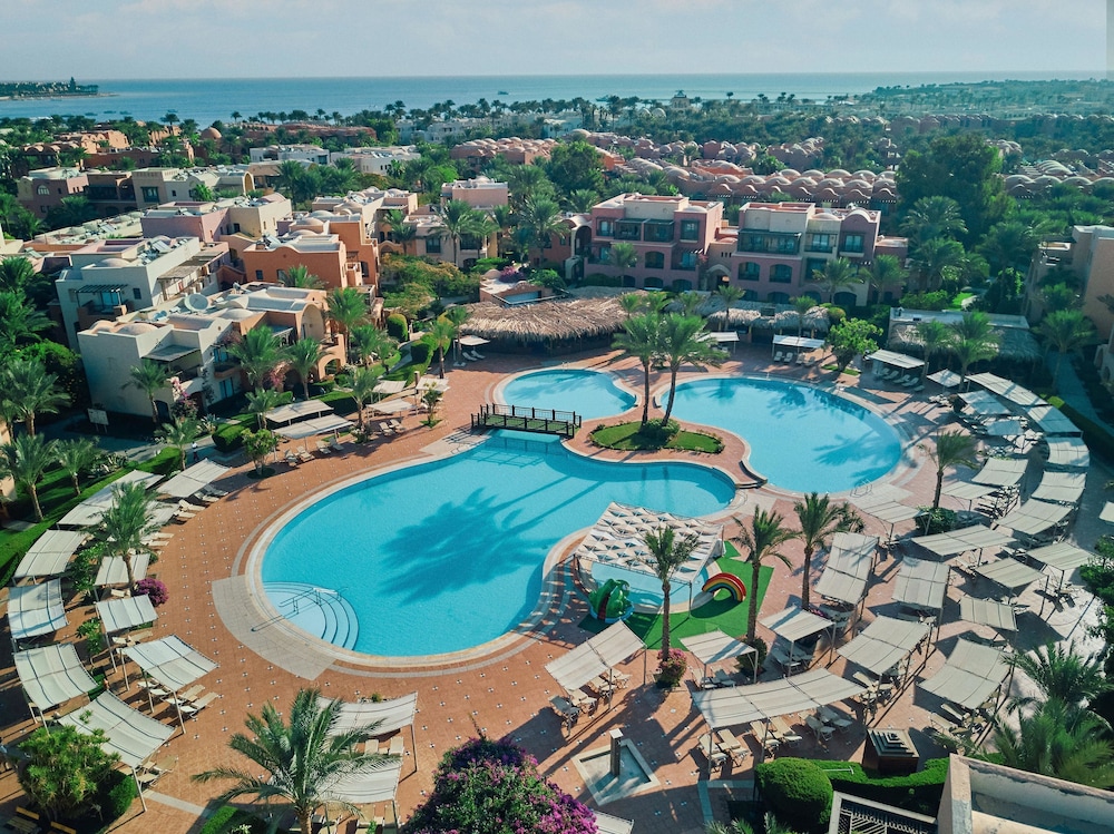 JAZ Makadi Saraya Resort - All inclusive — Swimming pool in Makadi Bay, Red Sea