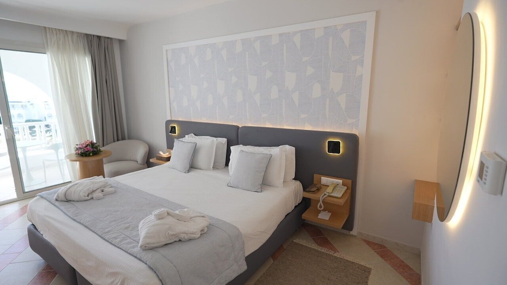 Royal Tulip Taj Sultan — Hotel rooms in Hammamet, Nabeul