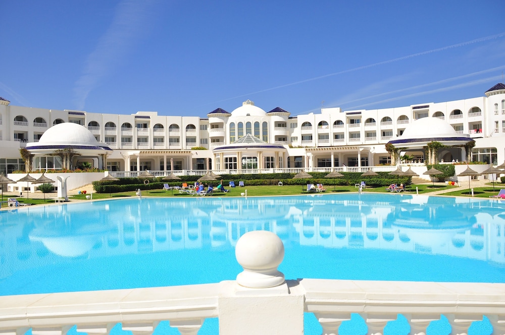 Royal Tulip Taj Sultan — Hotel building in Hammamet, Nabeul