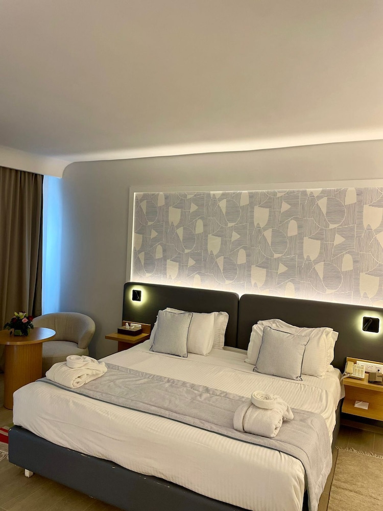 Royal Tulip Taj Sultan — Hotel rooms in Hammamet, Nabeul