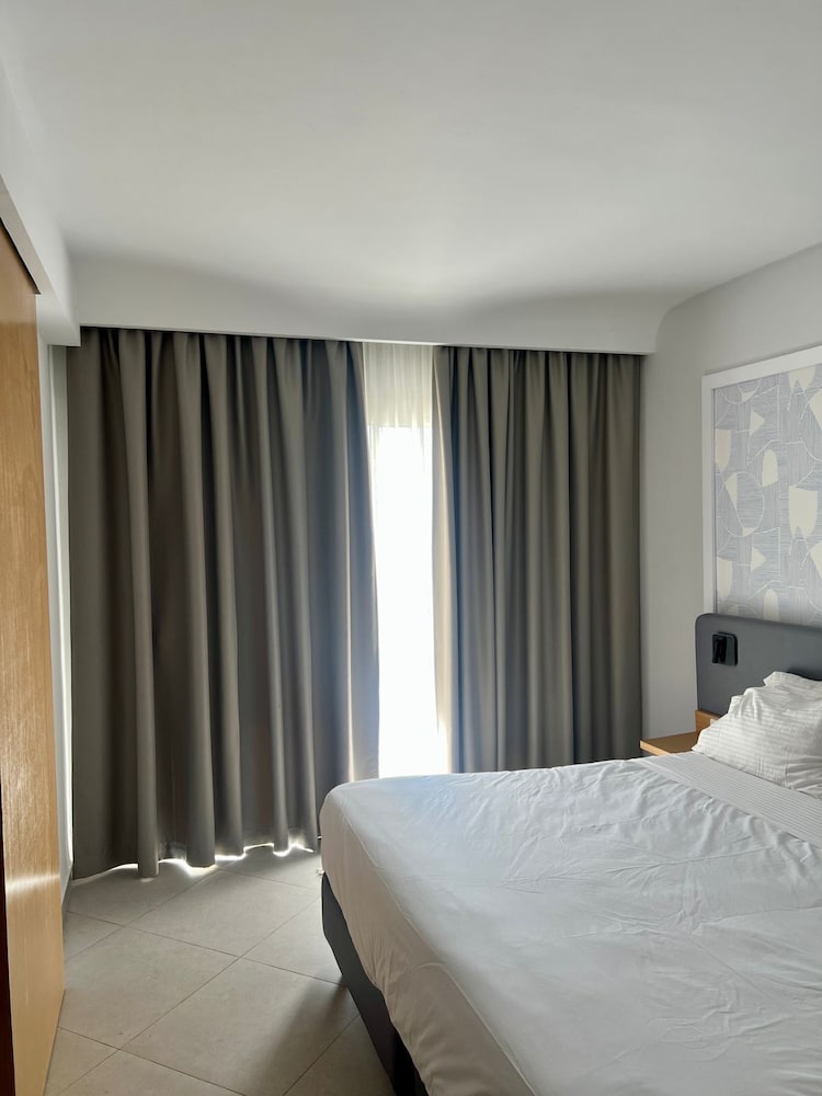 Royal Tulip Taj Sultan — Hotel rooms in Hammamet, Nabeul