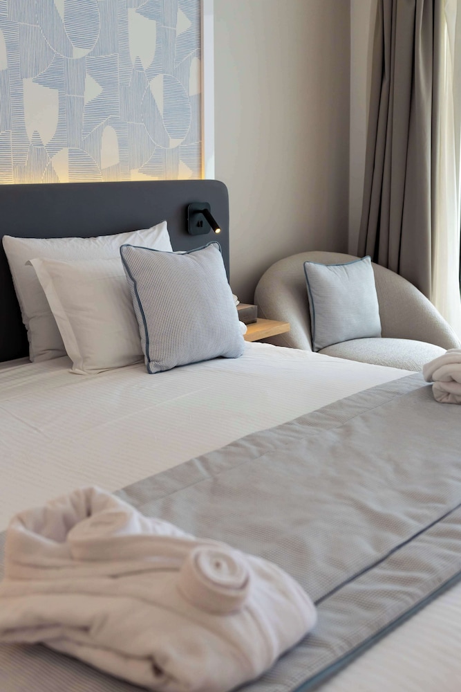 Royal Tulip Taj Sultan — Hotel rooms in Hammamet, Nabeul