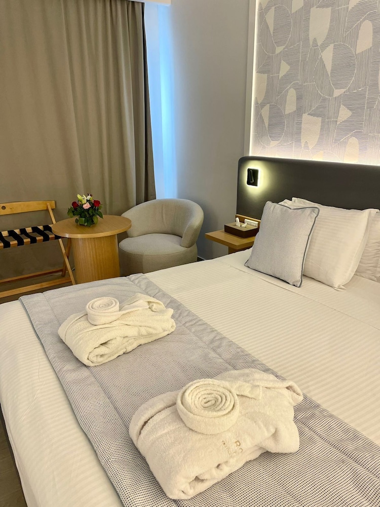 Royal Tulip Taj Sultan — Hotel rooms in Hammamet, Nabeul