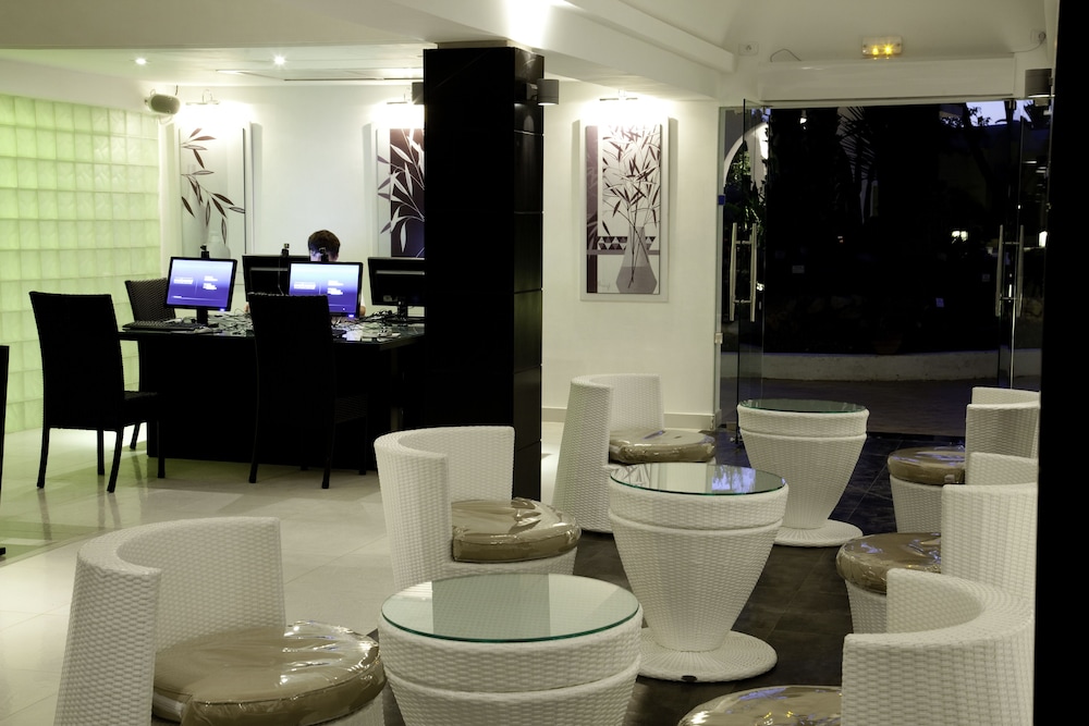Hotel Samira Club - Caters to Couples — Hotel building in Hammamet, Nabeul