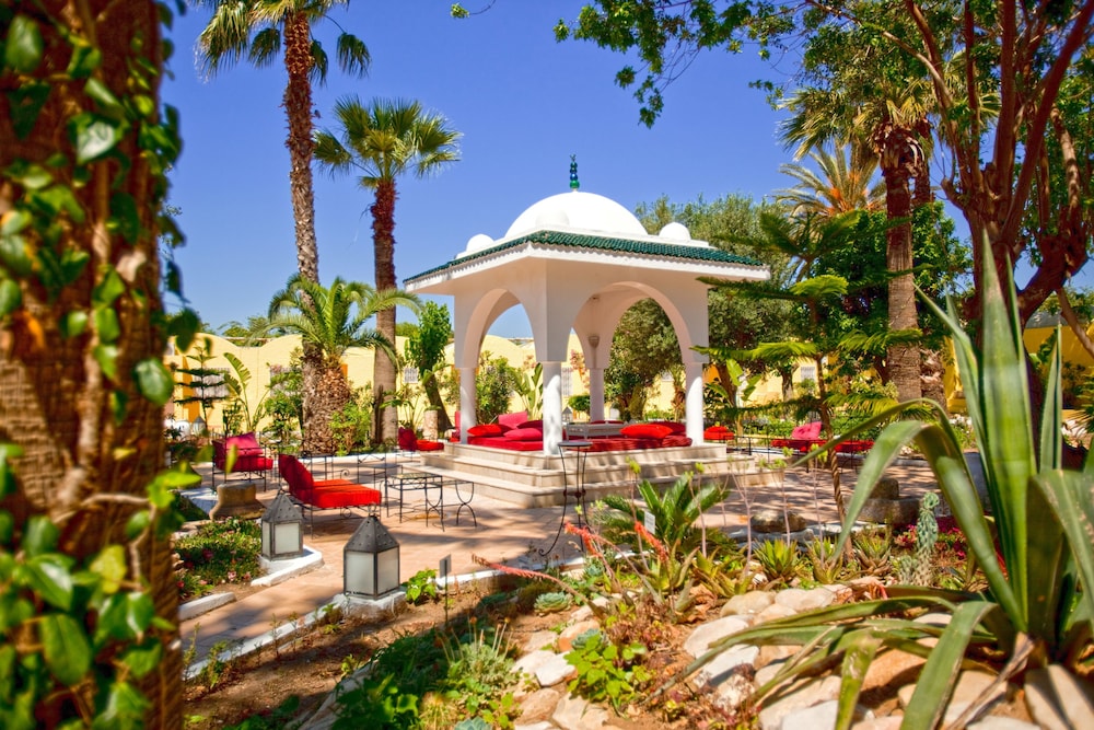 Hotel Samira Club - Caters to Couples — Hotel building in Hammamet, Nabeul
