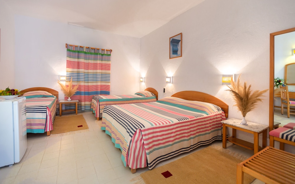 Hotel Samira Club - Caters to Couples — Hotel rooms in Hammamet, Nabeul